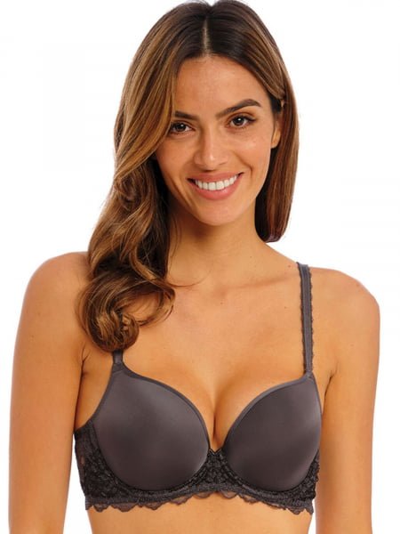 Wacoal Lace Perfection underwired padded bra WE135004